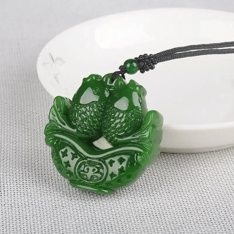 Pendant necklace Natural green jade carp pendant necklace Chinese jadeite Hand-carved charm Jewelry Fashion amulet Gifts For women men