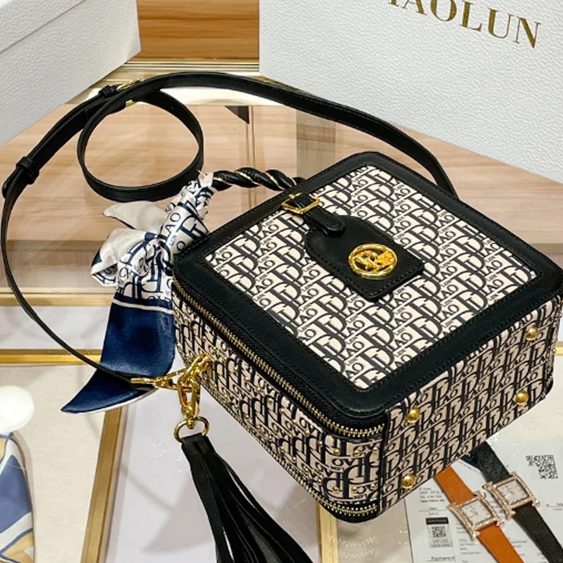 Perfume Women's Bag 2024 New Fashion Hundred Trend Su Single Shoulder Crossbody Bag Phone Bag - Image 4