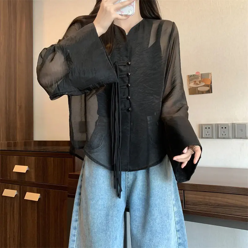 2024 Spring and Summer New Simplicity Solid Color Casual Fashion Versatile Splicing Buttons V-neck Long Sleeved Commuting Shirt