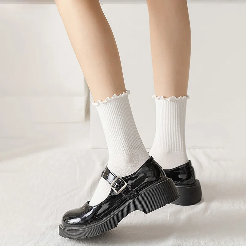5 Pairs Women Ruffle Frilly Socks Black White Novelty Funny Ankle Socks Cute Solid Cotton Breathable Fashion Crew Sock
