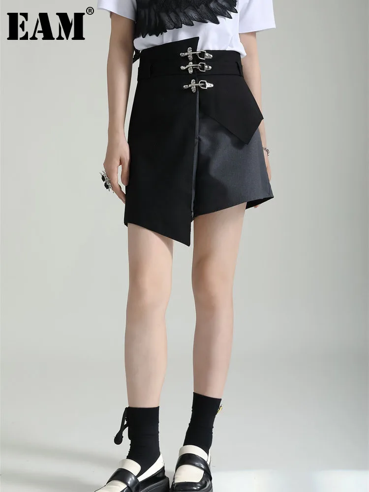 

[EAM] Women Gray Black Color-block Irregular Wide Leg Shorts New High Waist Loose Fit Fashion Tide Spring Summer 2024 1DF8633