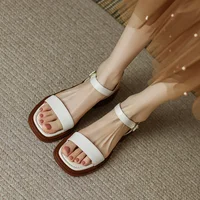 Sandales d'été en cuir de luxe pour femmes, à la mode, carrées, à lanières, confortables, à talons compensés 3