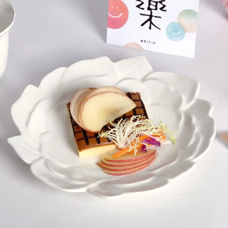 French Rose Flower Plate Ceramic Dessert Plate 8.5 Inch Dish Exquisite Tableware Western Dinner Dinnerware Plates