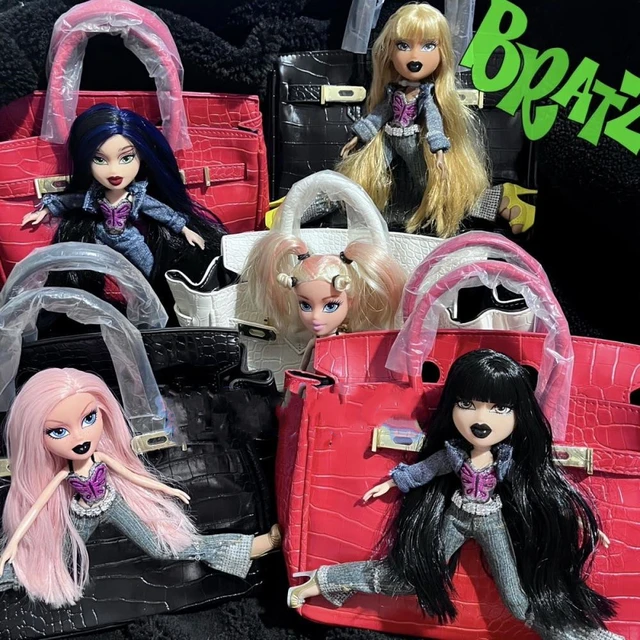 Bratz Black Gold Carry Case Luggage Doll Bag & Strap Travel Make-up