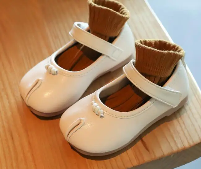 

For Leather Men Women Casual Spring Autumn Trending Sport Shoes Low Breathable Trainers Sneakers