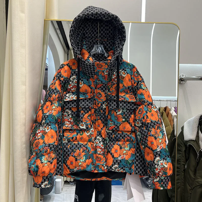 

European Station 2023 New Fashion Short Print Down Jacket Hooded Women Parka Thick Winter Loose Warm White Duck Down Coat Female