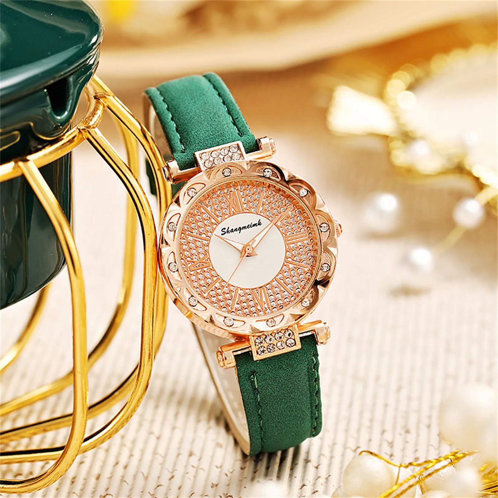 

Fashion Luxury Women'S Watch Unique Round Dial Wristwatch Exquisite Diamonds Quartz Watches For Women Relogios Feminino