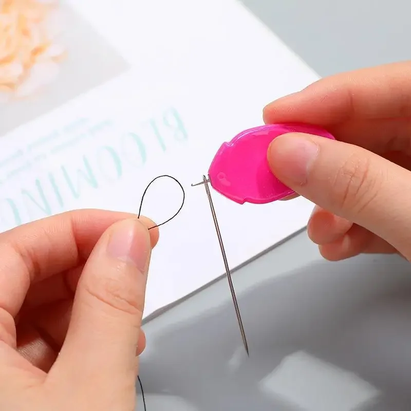 Auto Needle Threader Elderly Guide Needle Threader Simple Device For DIY Machine Sewing Work Cross-Stitch Tool 5PCS needle threader