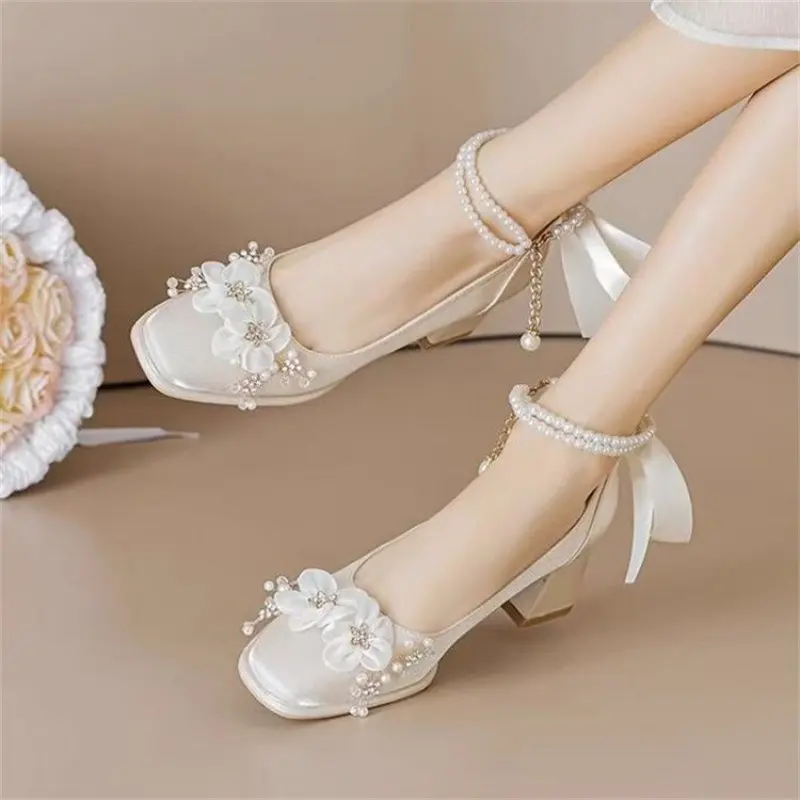 Elegant Flowers High Heels Pumps Women New Pearl Ankle Strap Wedding Shoes Woman String Bead Small Square Heel Bridal Sexy Shoes
