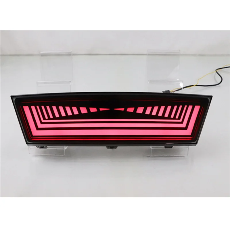 

3-In-1 Functions Rear Running Light Brake Light Dynamic Turn Signal LED Pilot Light for Tesla Model Y 2019-2022