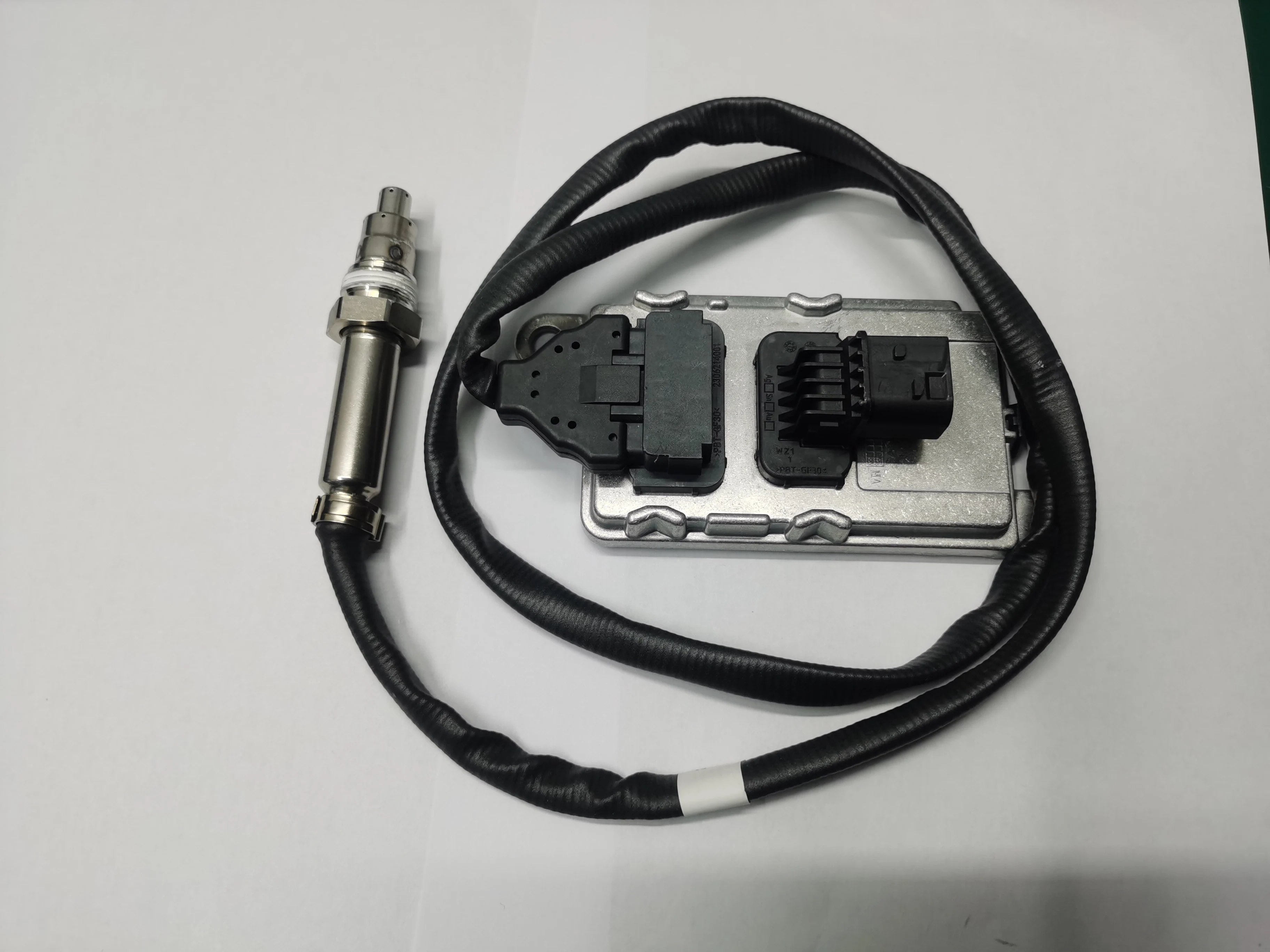5Wk97401 2294291 Original New Nox Sensor Nitrogen Oxygen Sensor For Scania Engine Truck 2064769 2247381 2296801