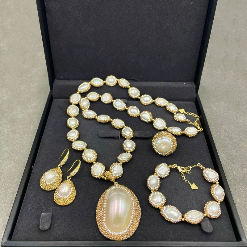 

High-end luxury freshwater pearl necklace set exquisite fashion handmade rhinestone banquet jewelry female