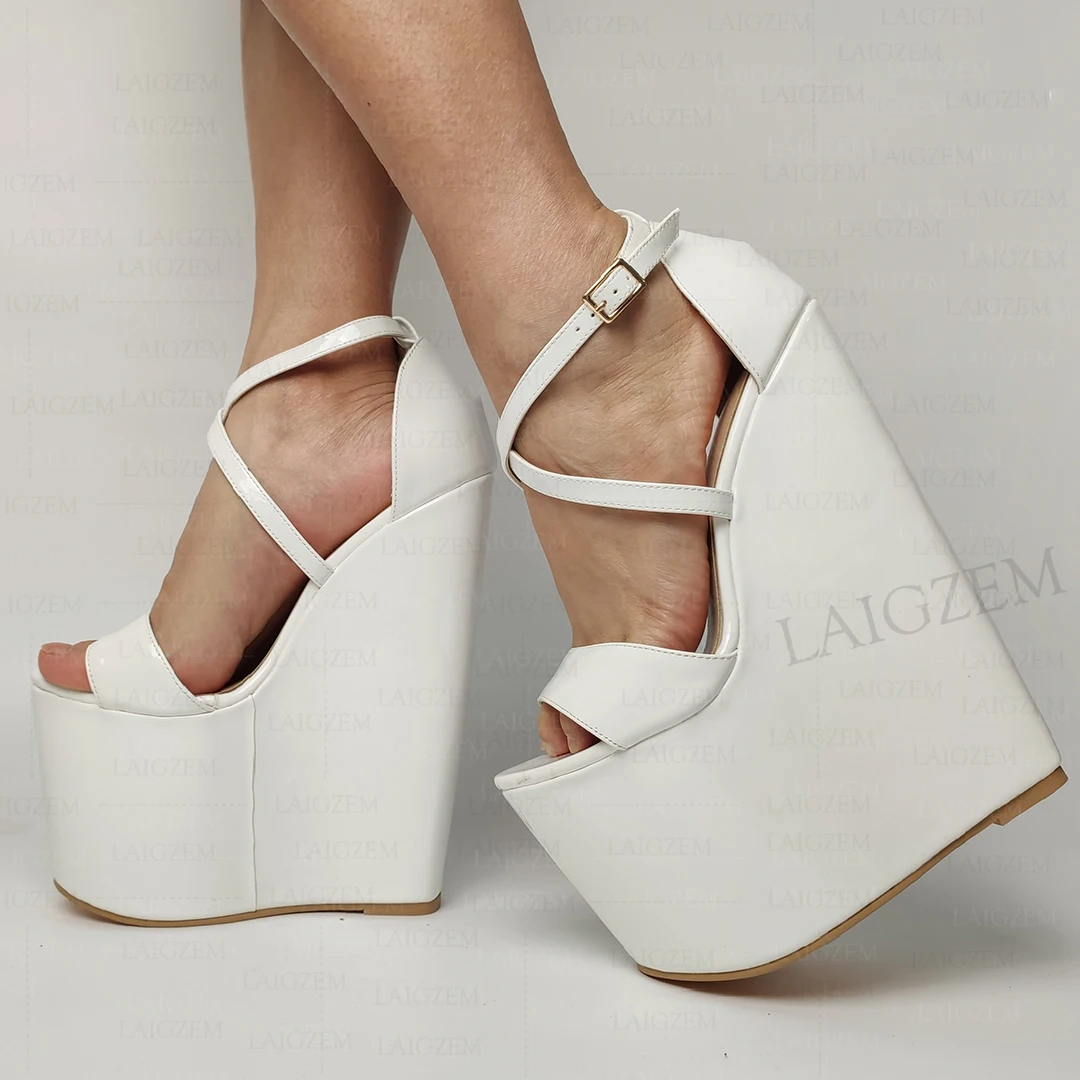 FUCHSIA ADMIRE PLATFORM WEDGES 新品未使用 high-heel-platform-shoes-tajna