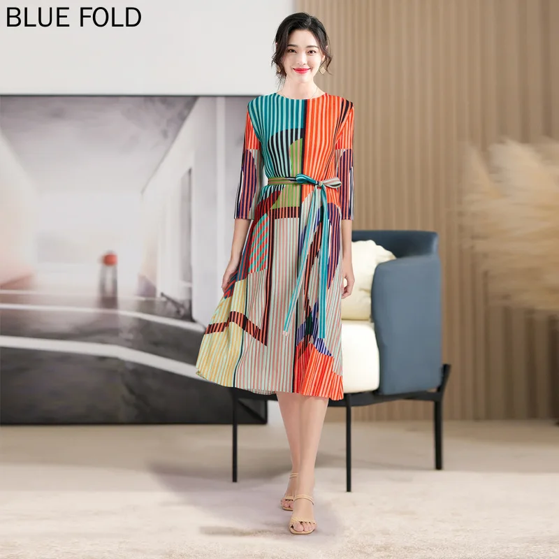 

MIYAKE/Плиссированное Новое поступление, Осеннее кружевное платье с круглым вырезом и принтом, рукав три четверти, большие размеры, элегантное платье со складками, Vestidos Robe Femme