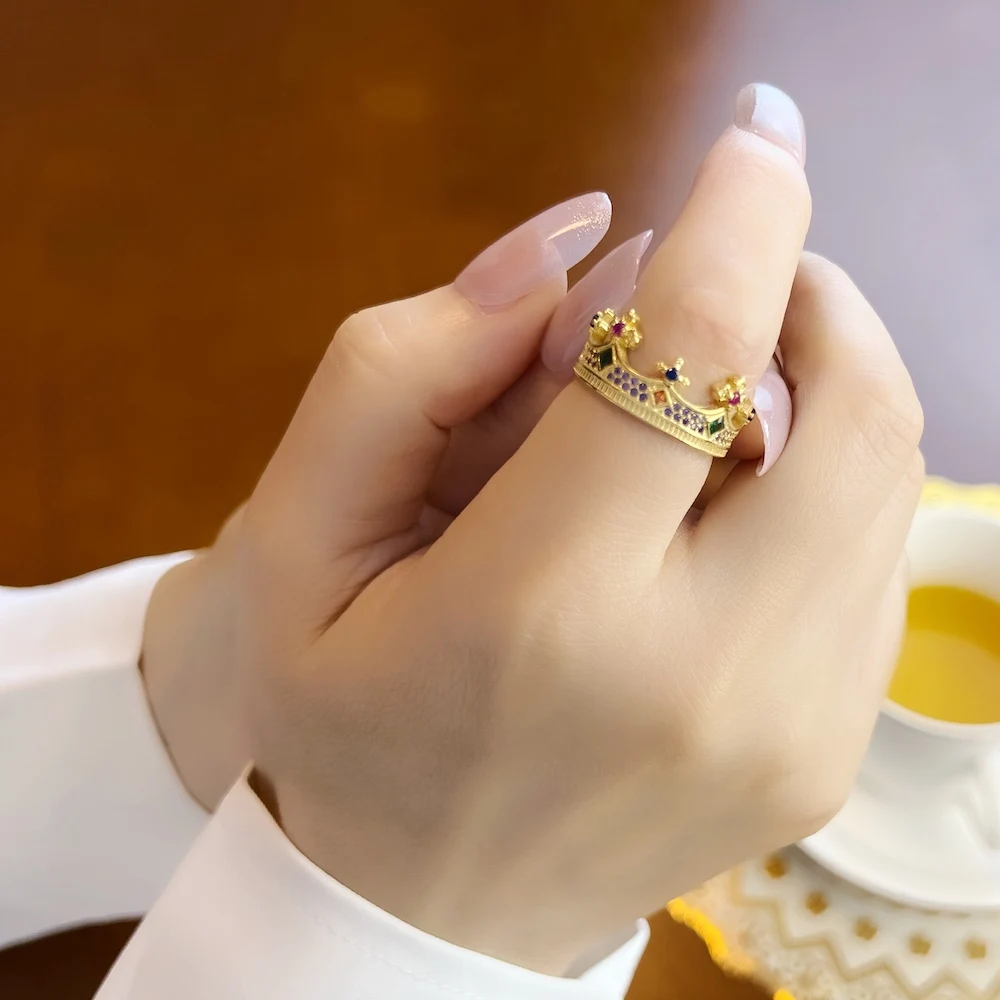 QUEEN - Crown Design Novelty Gifts - Ring – Tazeen - تزين - To Adorn