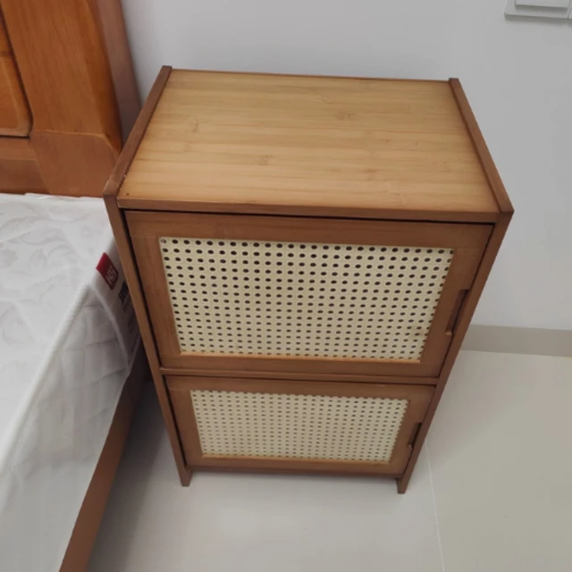 Armoire de chevet multifonctionnelle, étagère de rangement minimaliste moderne de haut style, table d'appoint de chambre à coucher avec plusieurs couches 1