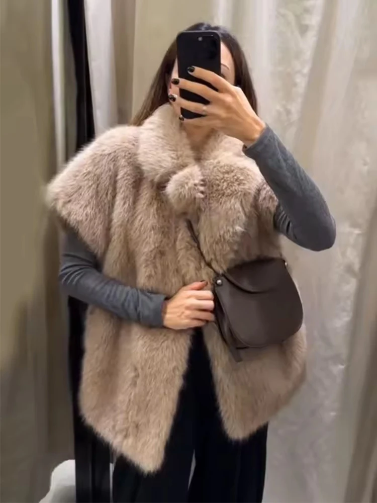 Chic Elegant Faux Fur Vest Top Women Fashion Lapel Fluffy Vests Coat 2025 Winter Female Sleeveless Jacket Waistcoat Outerwear ﻿