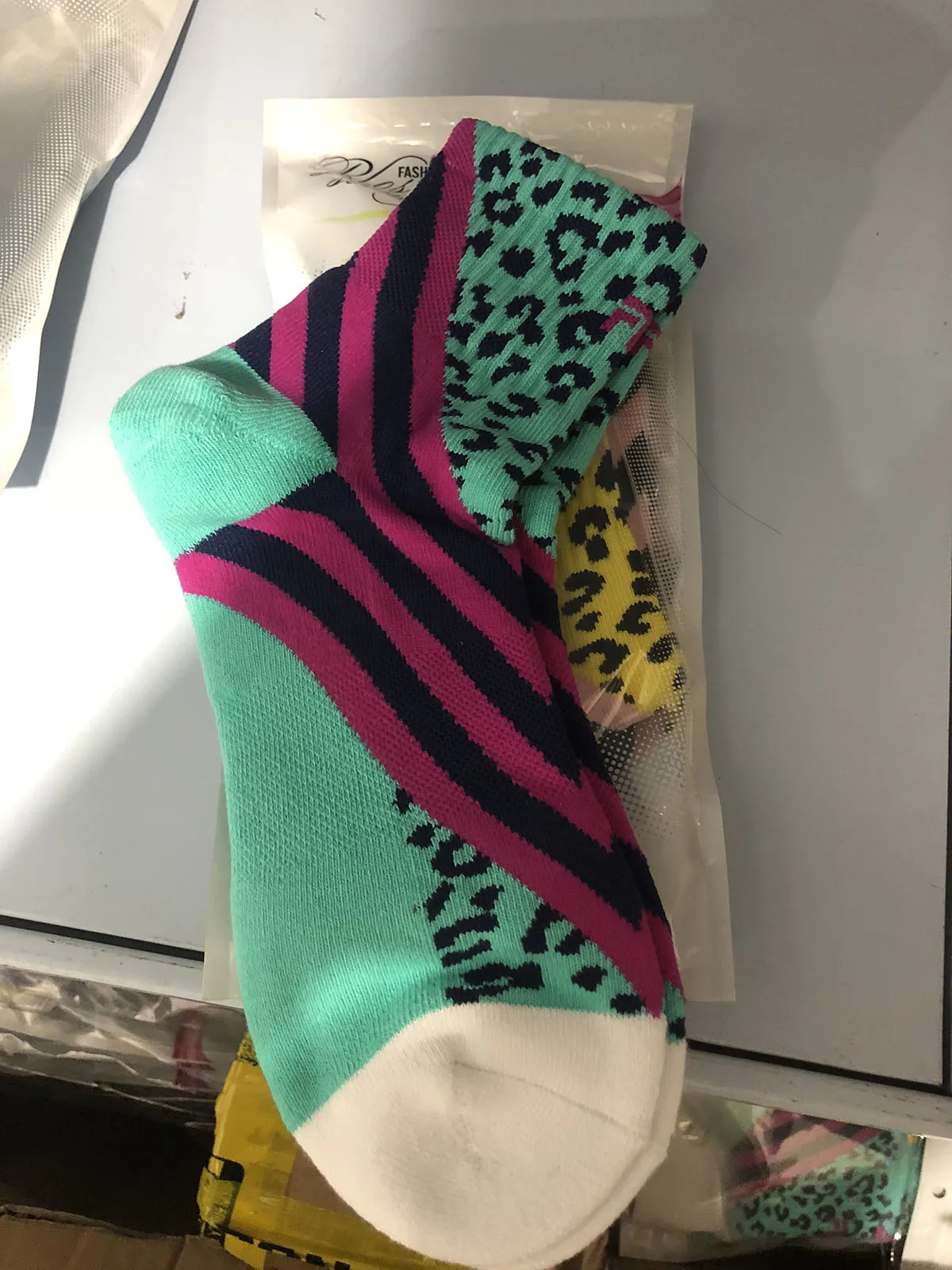 1 pair TAAN Ladies' Badminton Socks Women Thickened Tower Cotton Quick Dry Running Sport Breathable Tennis Sock T-130