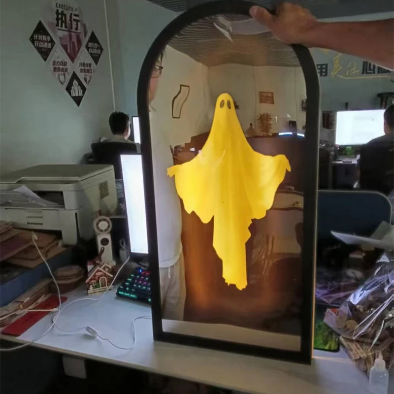 Katomi Hologramm Geisterspiegel 50 Cm - Halloween Deko Mit Grusel-Effekt