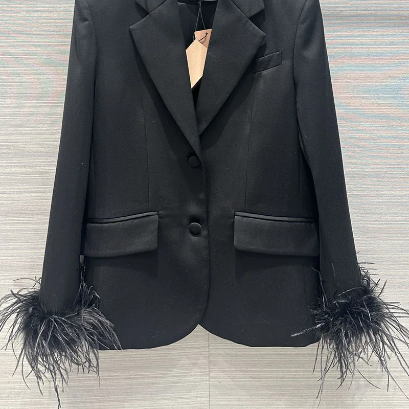 

Пиджак женский офисный с длинным рукавом, модный черный однобортный элегантный блейзер с лацканами и страусиными перьями, классическая одежда для отдыха