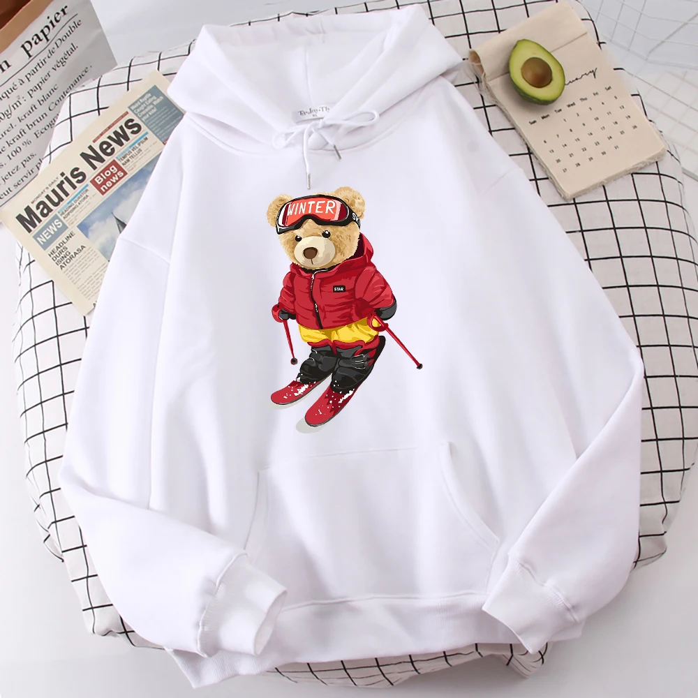 

Skiing Beginner Teddy Bear Man Hoodie Casual Fashion Clothes Outdoor Graphics Streetwear Oversized Simplicity Hoodies For Men