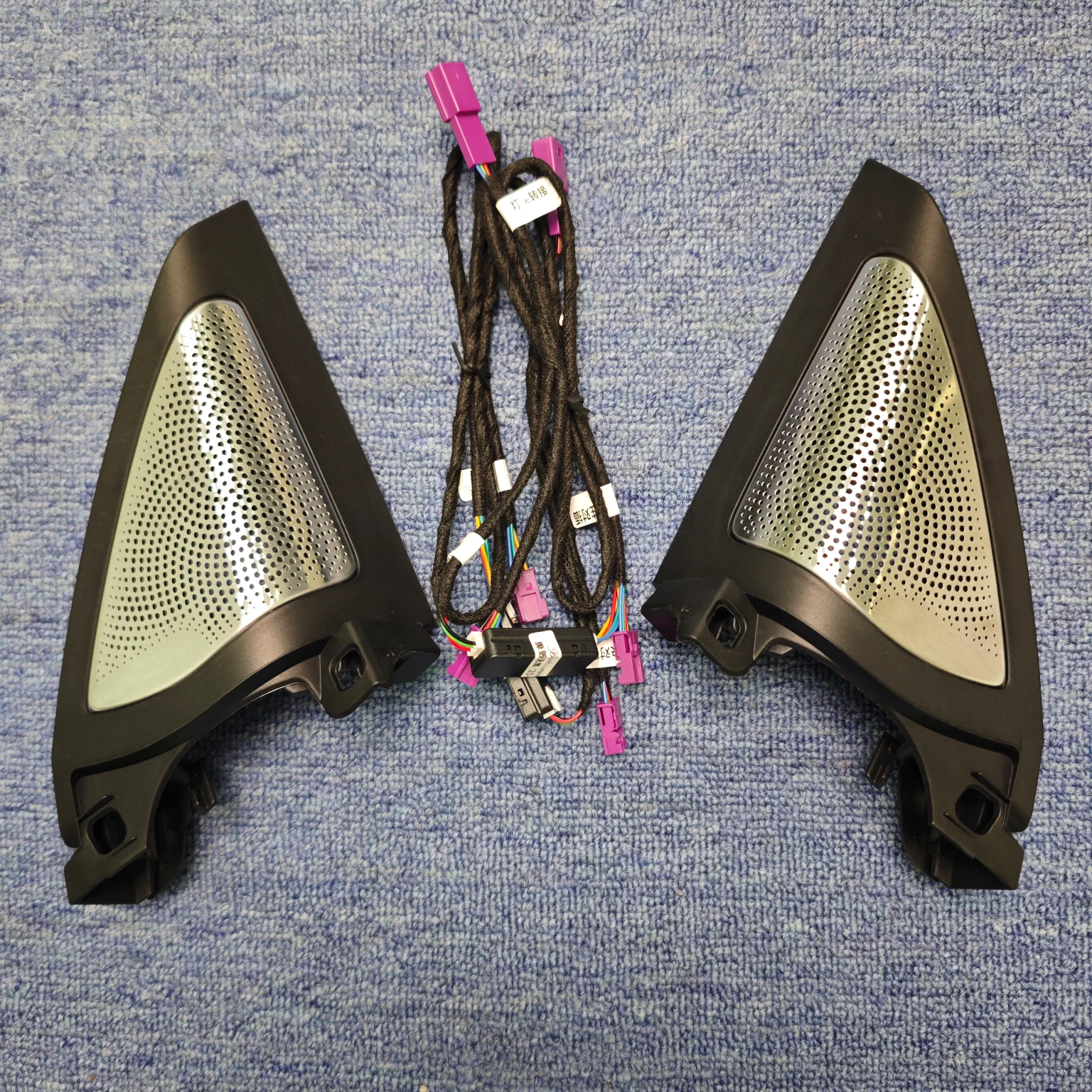 삼각형 도어 실버 메탈 고급 장식 트위터 LED 커버 (BMW G22 G23 G26 G82 차량용) 혼 글로우 오디오 키트 스피커 개조