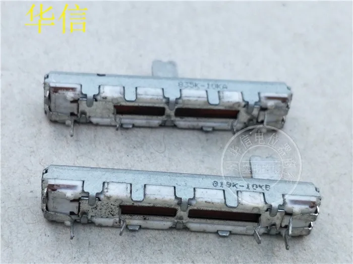

Alps 45MM slide flipper single potentiometer B10K A10K handle 7MM long with bracket