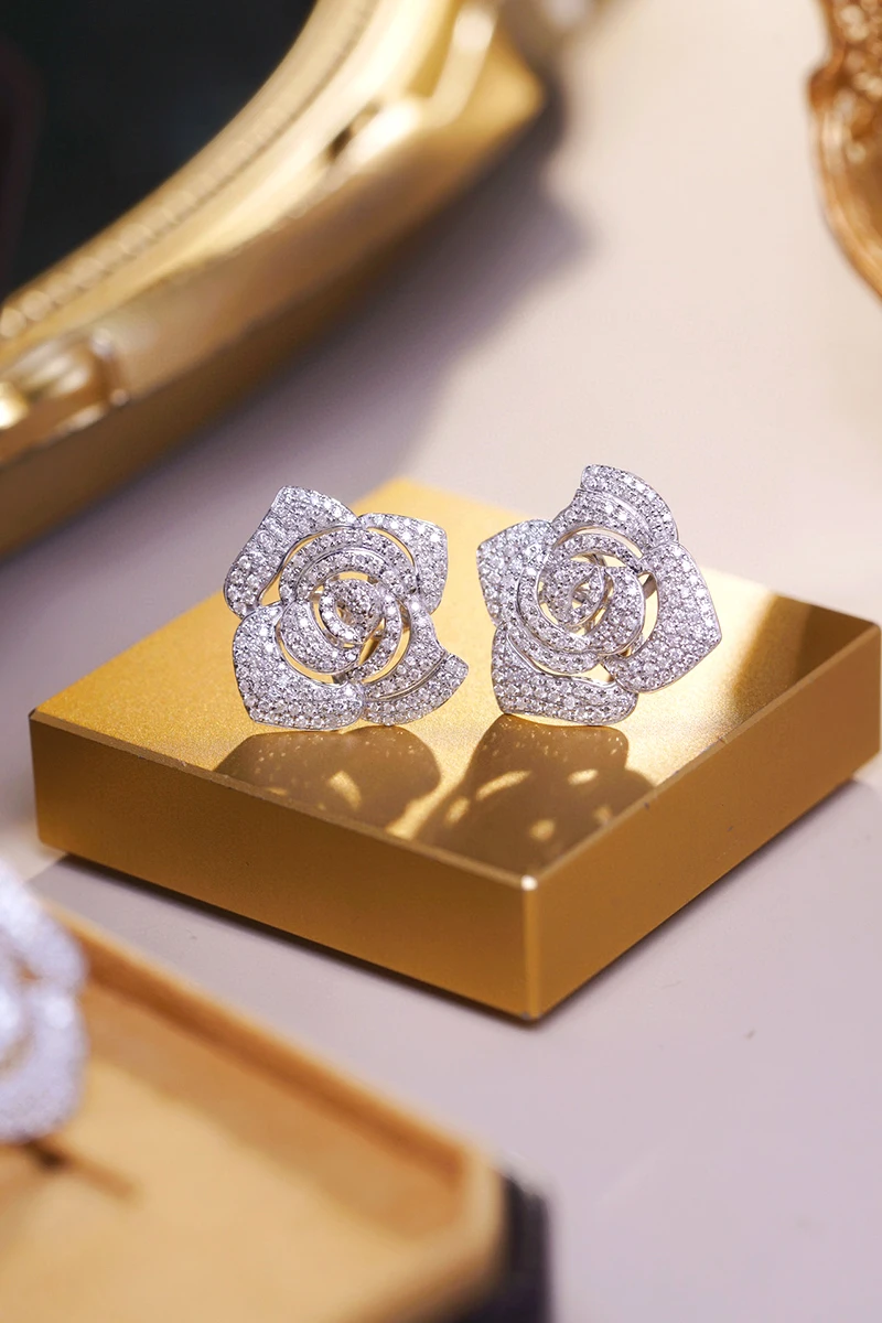 Metal: 18K White Gold Real Diamond Rose Earrings