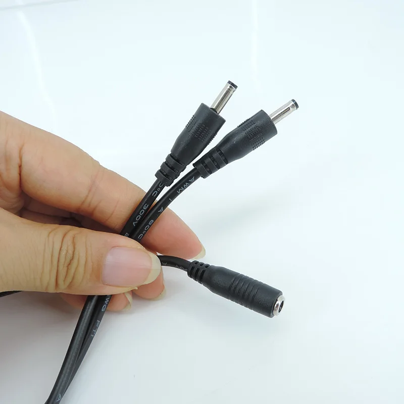 RPFROP Cavo splitter di alimentazione 3.5mmx1.35mm 1 femmina