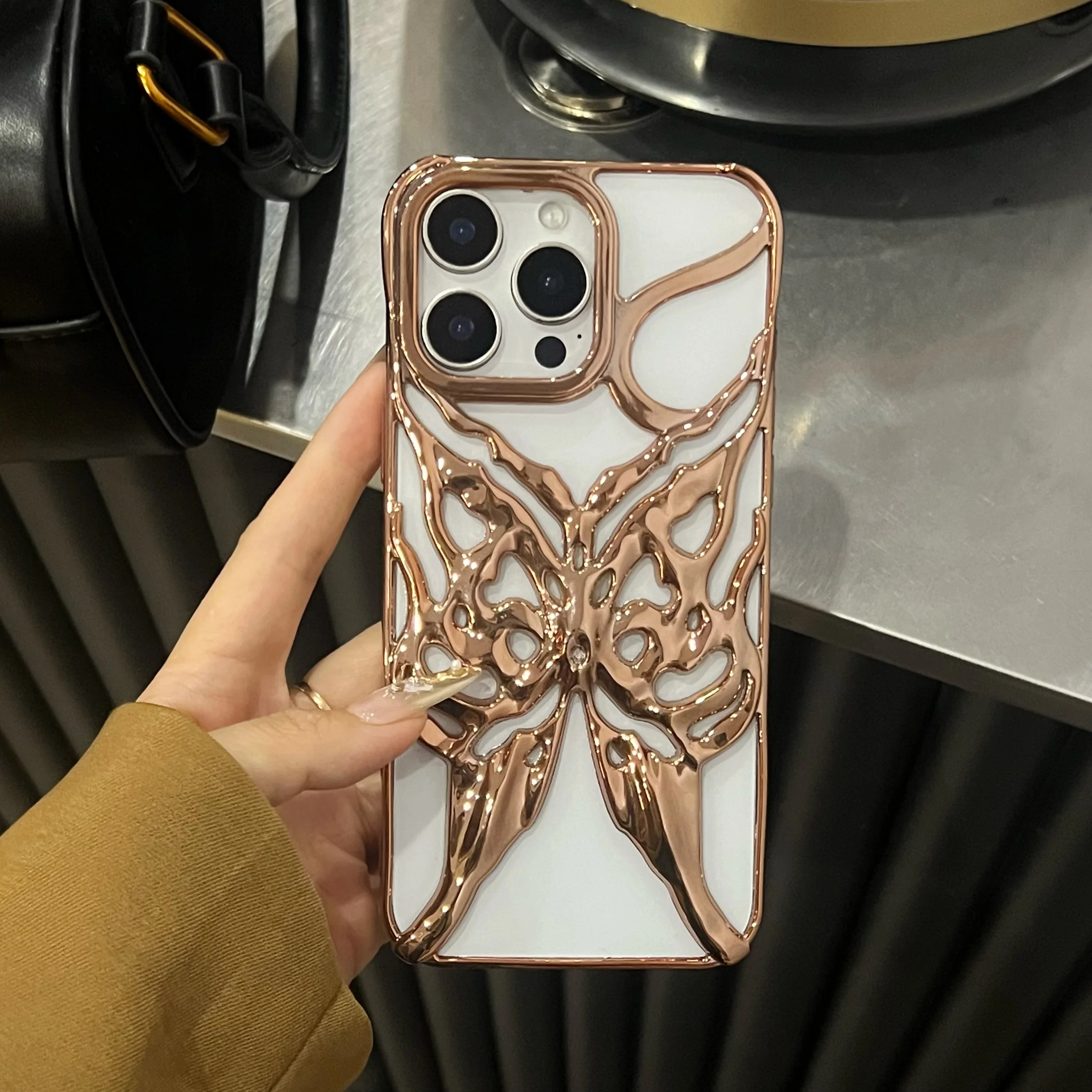 Fashion Plating Hollow Butterfly Pattern Matte Shockproof Phone Case with Heat Dissipation