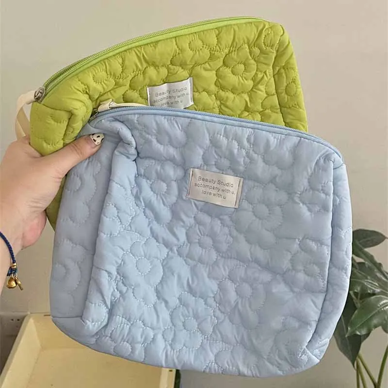Soft Flower Pattern Cosmetic Bag Portable Makeup Packaging Display Storage Organizer Large Capacity Female Travel Wash Pouch 6