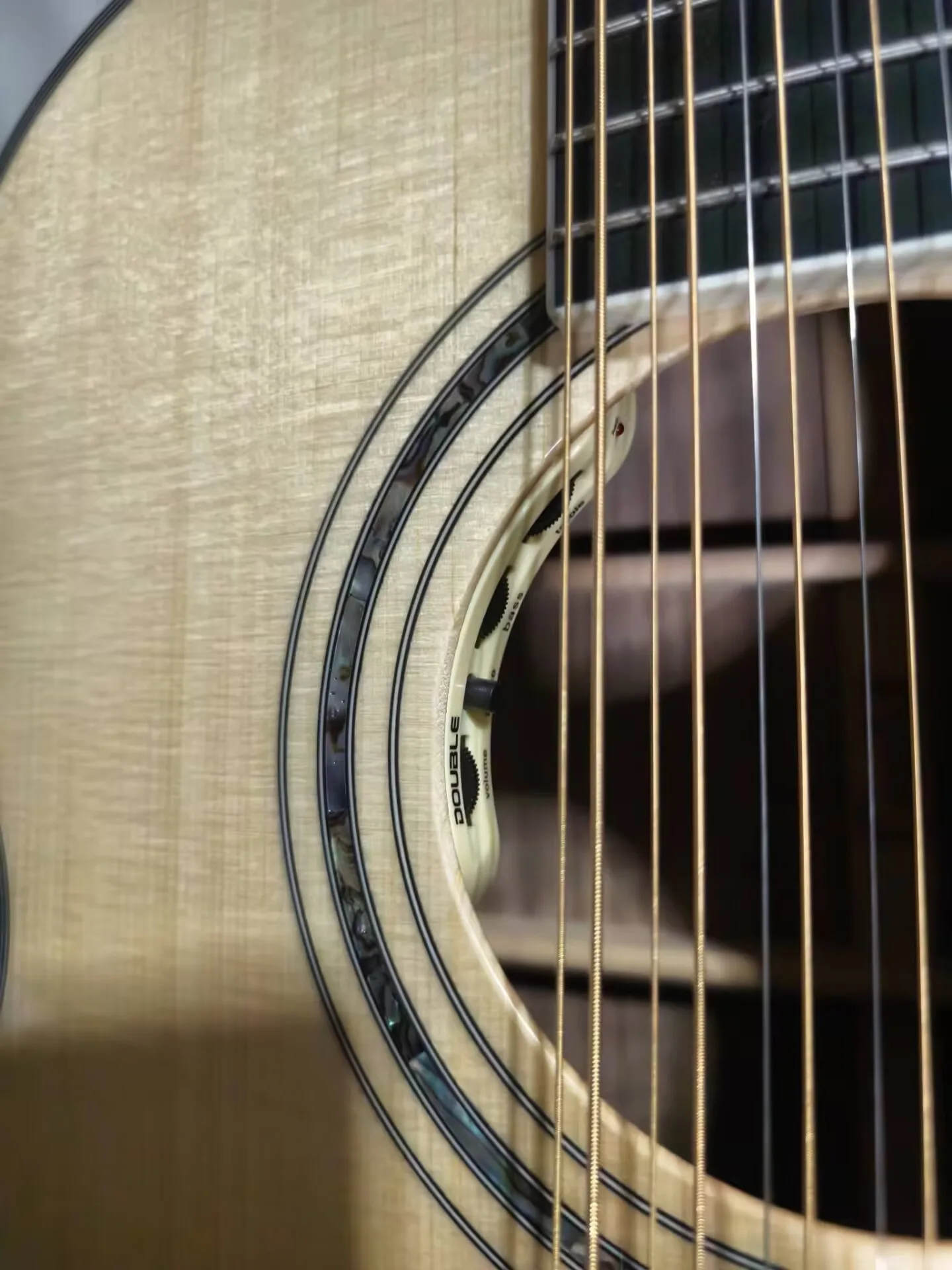 ギルド F512 アコースティック エレキギター 12 弦単色 - 上級レベルの