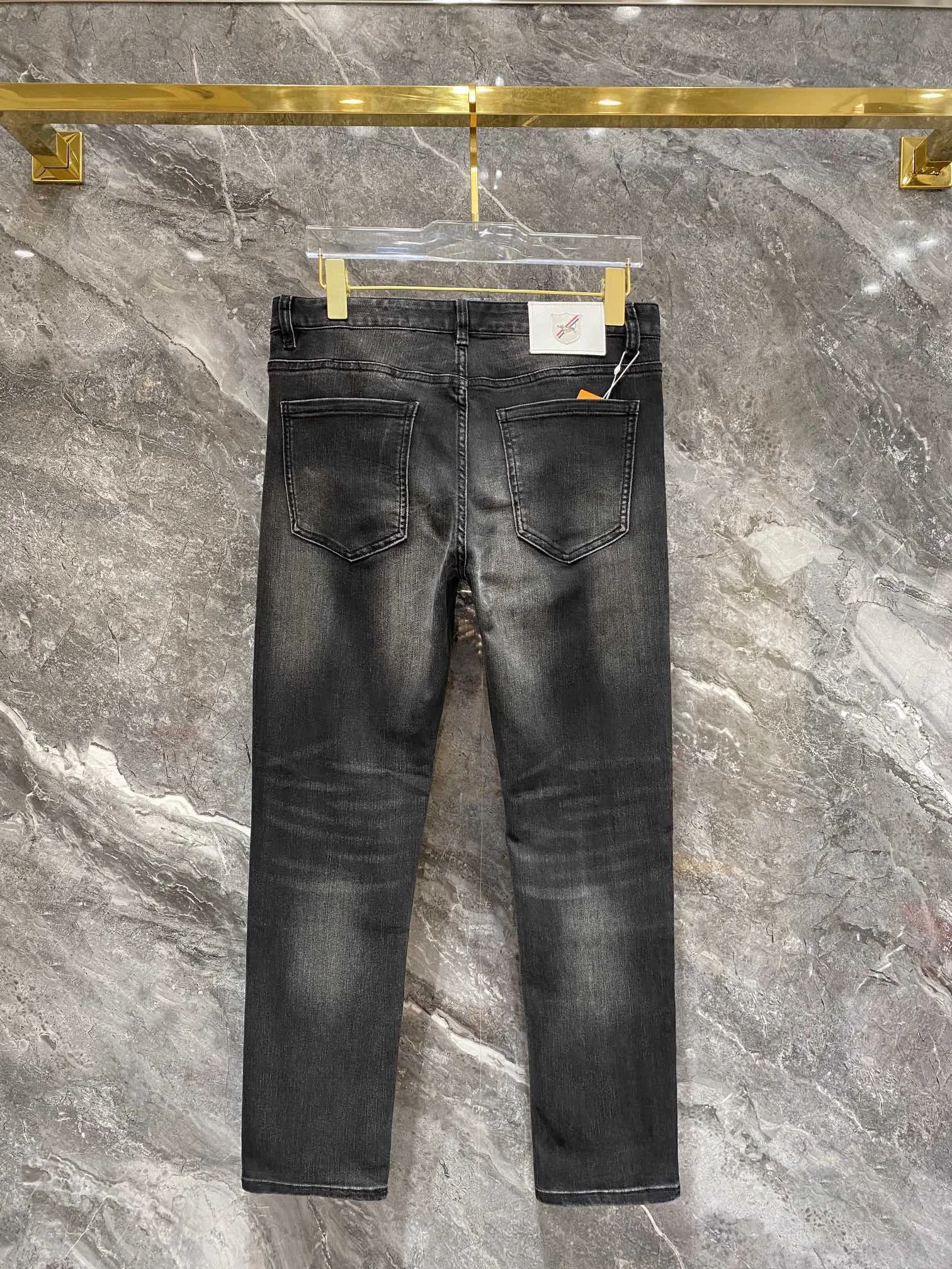 

Fashion Jeans Fashion Brand Design Slim Straight Frayed Denim Clothes Men New Fashion Skinny Trousers Clothes Pantalones