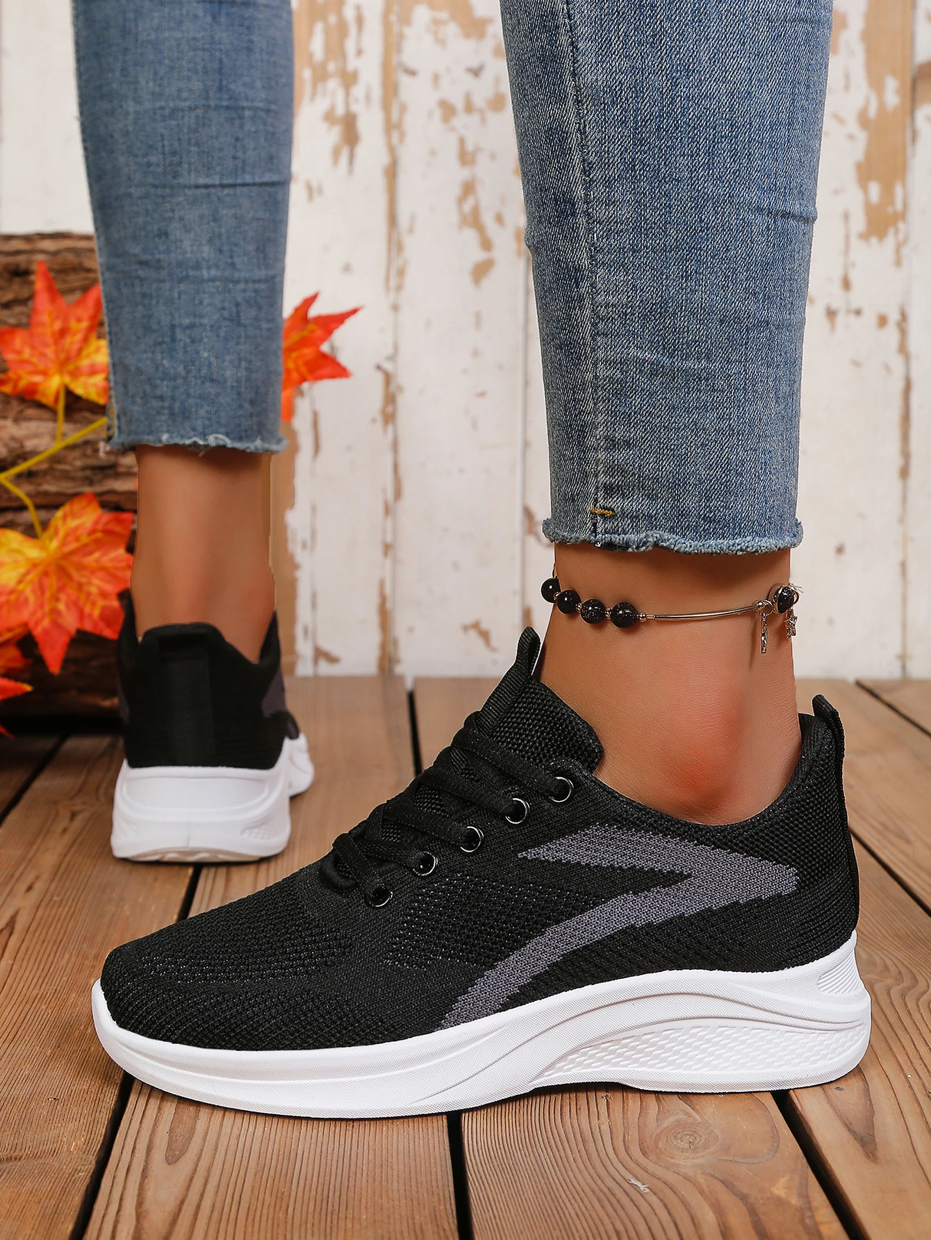 Women’s breathable lightweight sports shoes for outdoor running and walking 04
