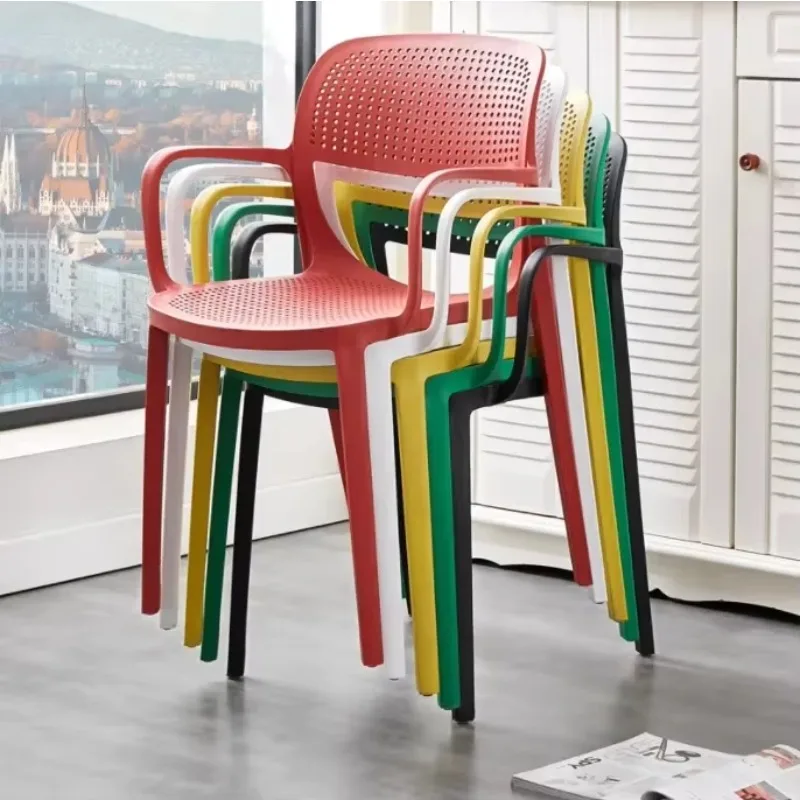 Cheap Price Stackable Armrest Cafe Chair Different Colors PP Plastic Outdoor Indoor Dining Chairs