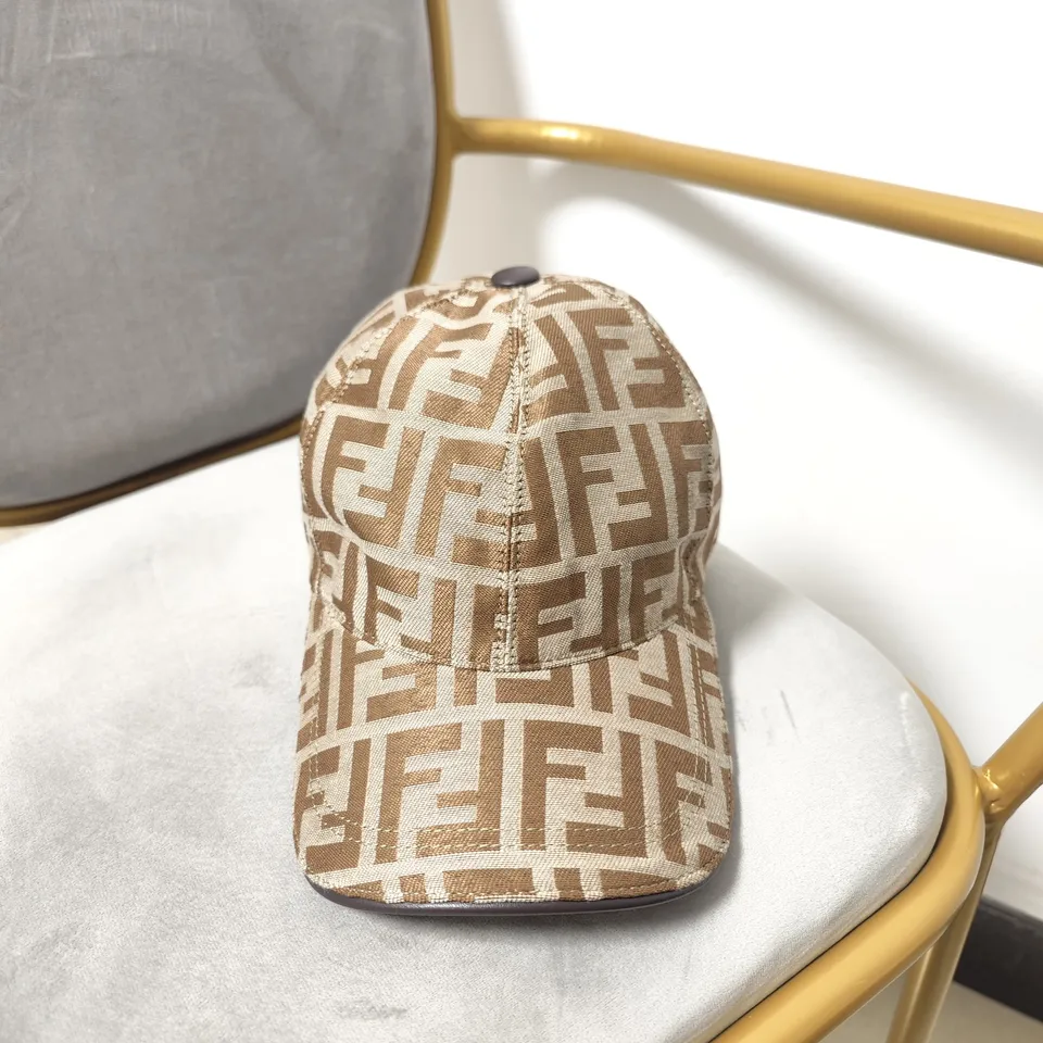 FENDI キャップ　58cm s-l400.jpg