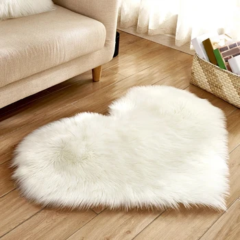 Heart-Shaped Fluffy Rug 1