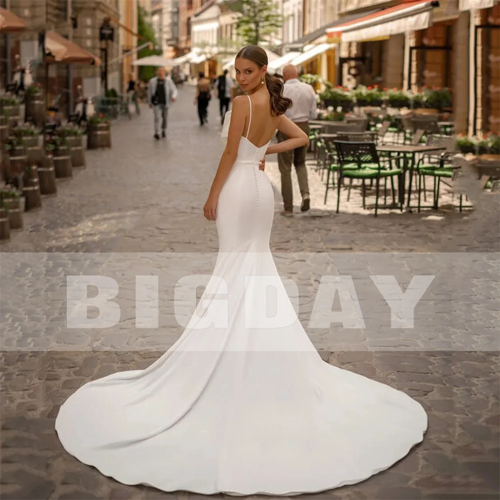 Elegant Mermaid Wedding Dresses Spaghetti Straps Boat-Neck Backless Pleat Bridal Gown Sweep Train Vestidos De Noiva Customized 9 S3446e6ce2008460ba99b9fb80fc97774E