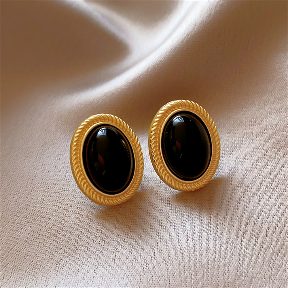 ☆関税込☆VINTAGE HOLLYWOOD★Black Oval Stone Earrings★ Vintage Navajo Sterling Silver Black Onyx Oval Clip On