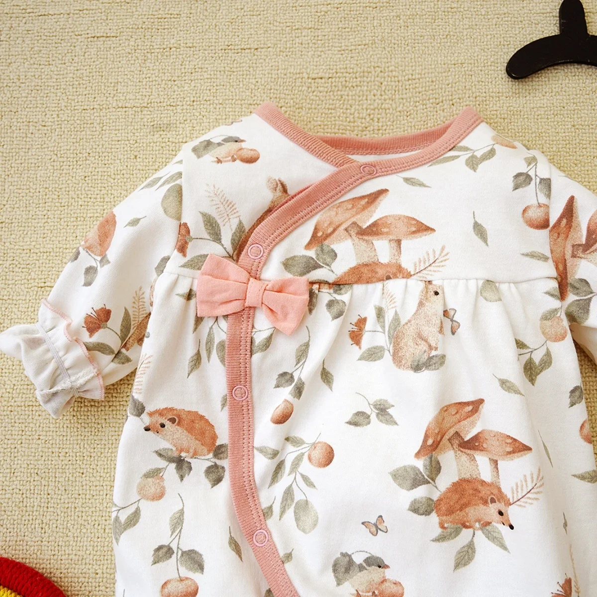 Baby clothes Baby sleepsuit 3-12 months baby girl footies rompers cartoon little hedgehog print baby crawling clothes newborn full moon home clothing