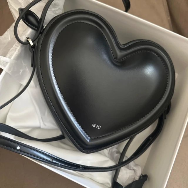 JW PEI 2025 New Women's Heart-Shaped Shoulder Bag 3D Heart-Shaped Wallet Suitable for Commuting and Daily Use 3