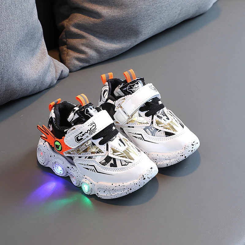 Рисунок 4 - Обувь для мальчиков детская светящаяся