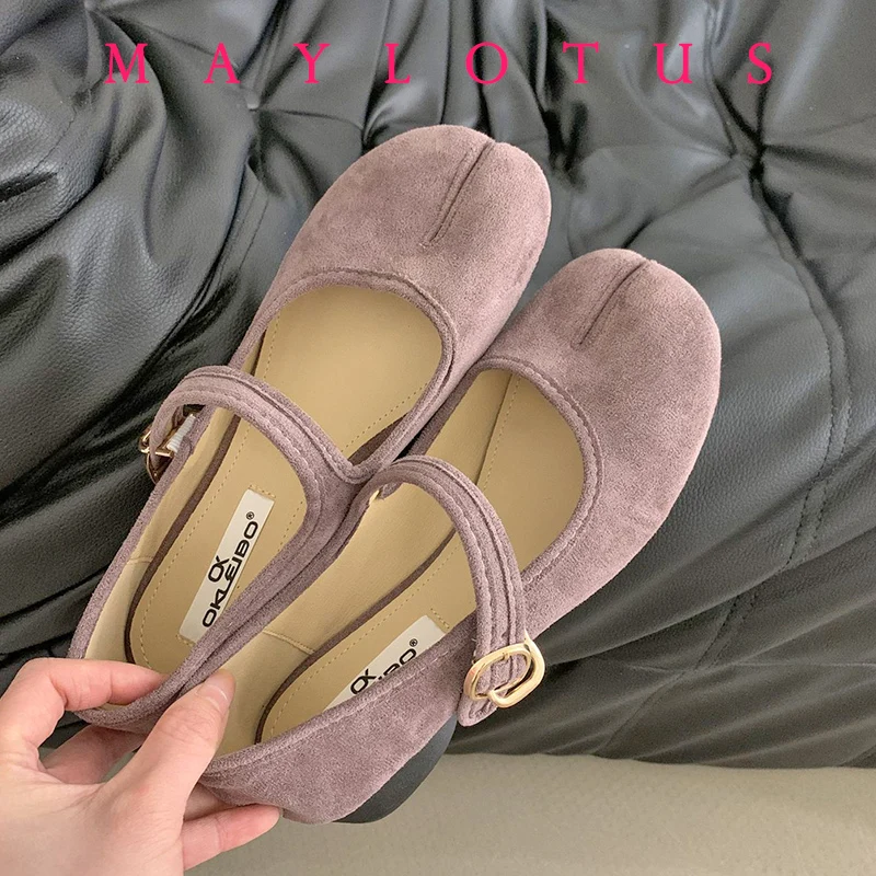 2025 Woman 3cm High Heel Split Toe Tabi Shoes Solid Colors Female Suede Shoes Ballet Dress Comfortable Retro Mary Janes 4