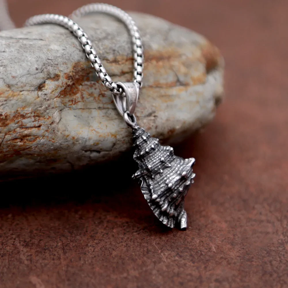 Unique Stainless Steel Seashells Conch Pendant Necklace Punk Sea Shell Necklace For Men Women Fashion Beach Surfing Jewelry Gift 2
