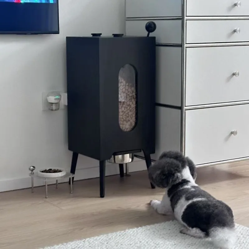 6625-8a9af9.jpg Dispensador de comida de madera para mascotas, gran capacidad