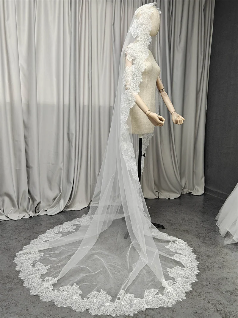 Customized Long Mantilla Veil with Eyelash Lace, 2.5m/3m Ivory Veil with Hidden Comb, Chantilly Eyelash Lace Wedding Veil