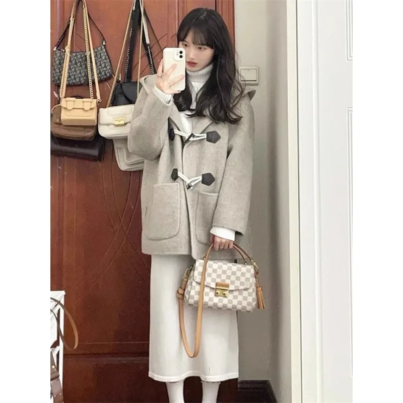 

2024 New Autumn Winter Fashion Student Ladies woollen coat Thickened Warm Wool coat Hooded Mid Length Woolen Jacket Women