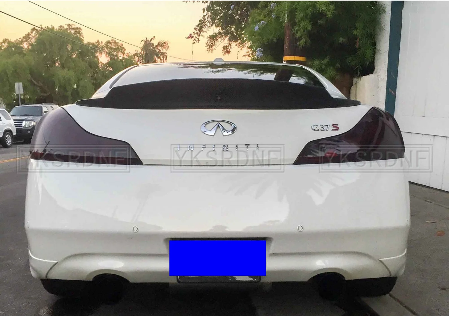 インフィニティ Infiniti G25 G37 2009年式~2014年式 ドライカーボン製 交換式 ミラーカバー インフィニティ G37 G25 G35 ベース クーペ 2009-2013、フロント