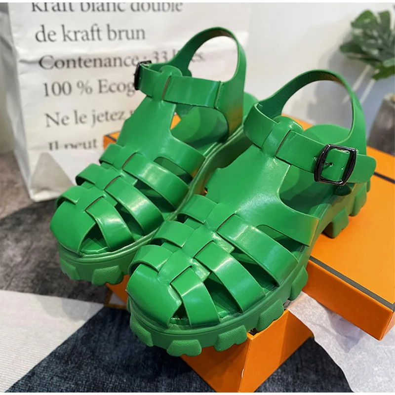 Women's Summer Sandals Hollow Flat Platform Closed Toe Buckle Strap Female Shoes Anti-slip Outdoor Beach Ladies Shoe 2022 New