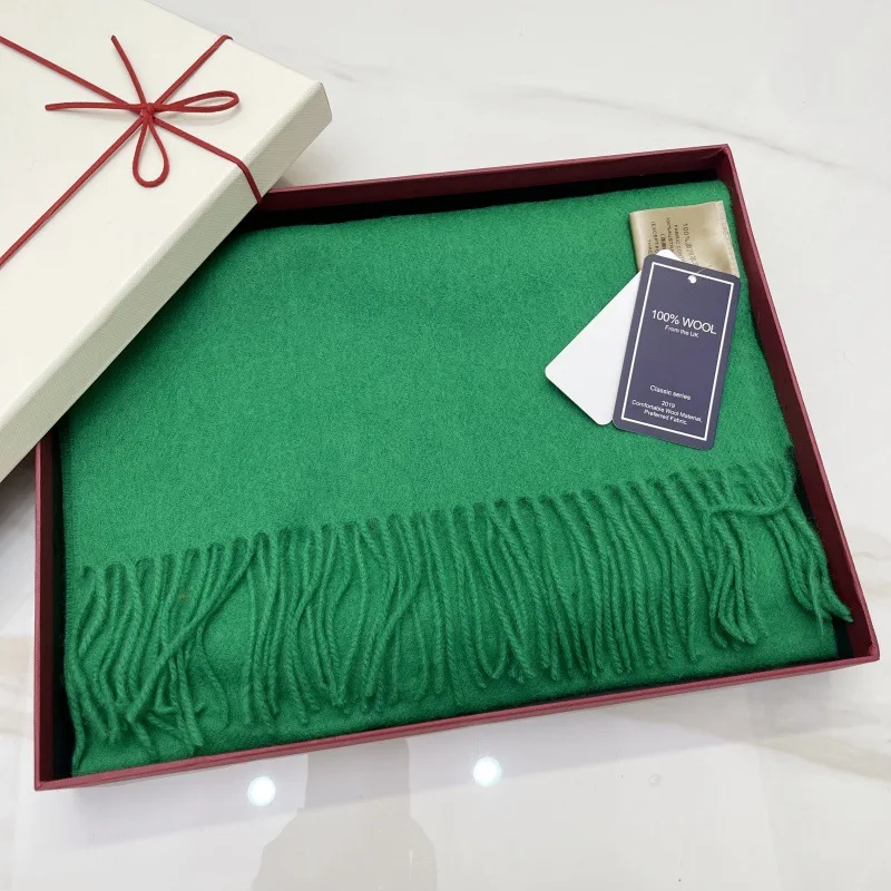 Bright green + high-end gift box gift bag